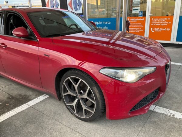 Alfa Romeo Giulia 2.2 JTDM Sprint – Elegancia y Potencia en un Sedán Premium - Image 14