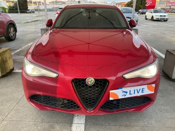 Alfa Romeo Giulia 2.2 JTDM Sprint – Elegancia y Potencia en un Sedán Premium