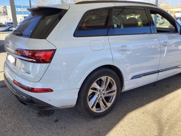 Audi Q7 60 TFSIe quattro S line 2020 – Potencia Híbrida de Alta Gama y Diseño S Line - Image 16